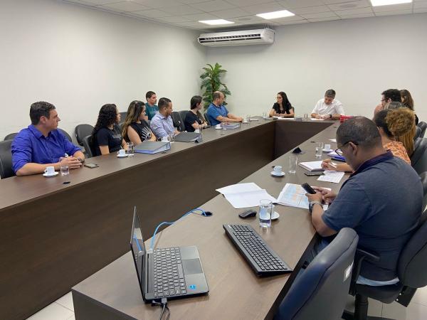 Em Cuiabá, Marlon participa de encontro na Seduc sobre as demandas nas unidades escolares de Sorriso